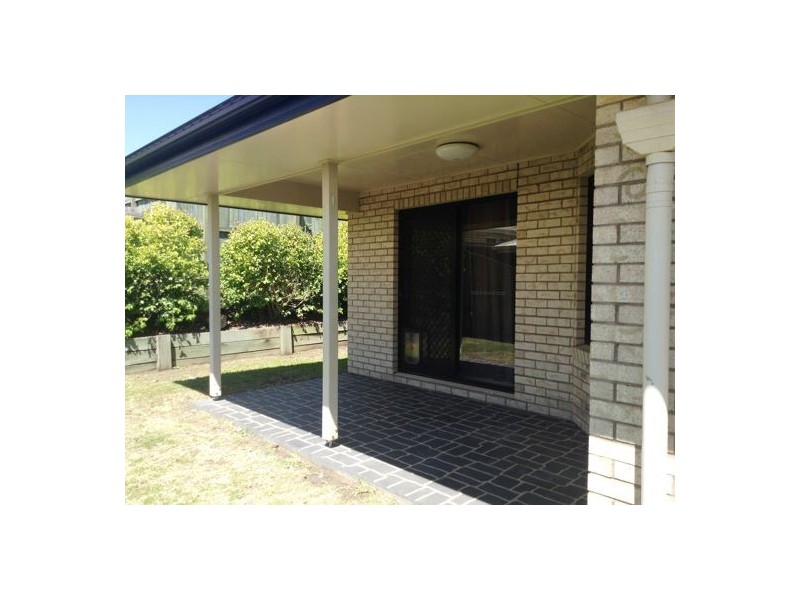 6 Wareena Crescent, Glenvale QLD 4350