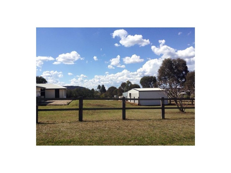 16 Barton St, Greenmount QLD 4359
