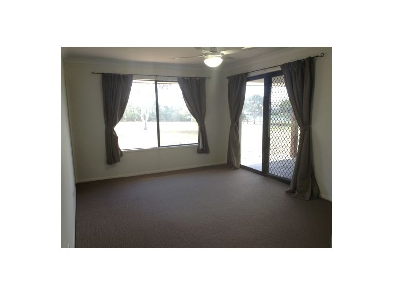 16 Barton St, Greenmount QLD 4359