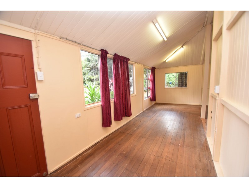 28 Ruthven Street, Harlaxton QLD 4350