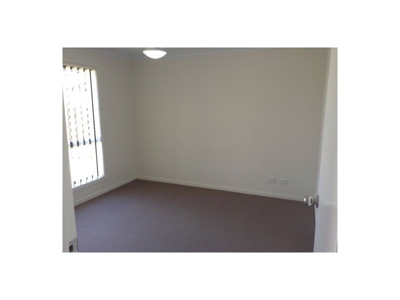 11 Abbey Street, Cranley QLD 4350