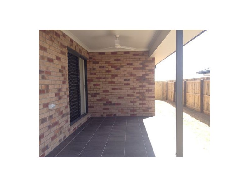 11 Abbey Street, Cranley QLD 4350