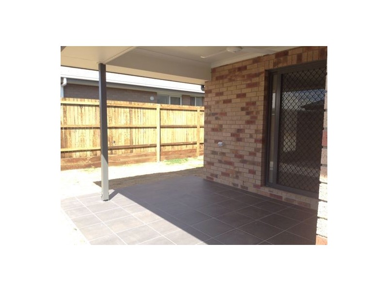 11 Abbey Street, Cranley QLD 4350