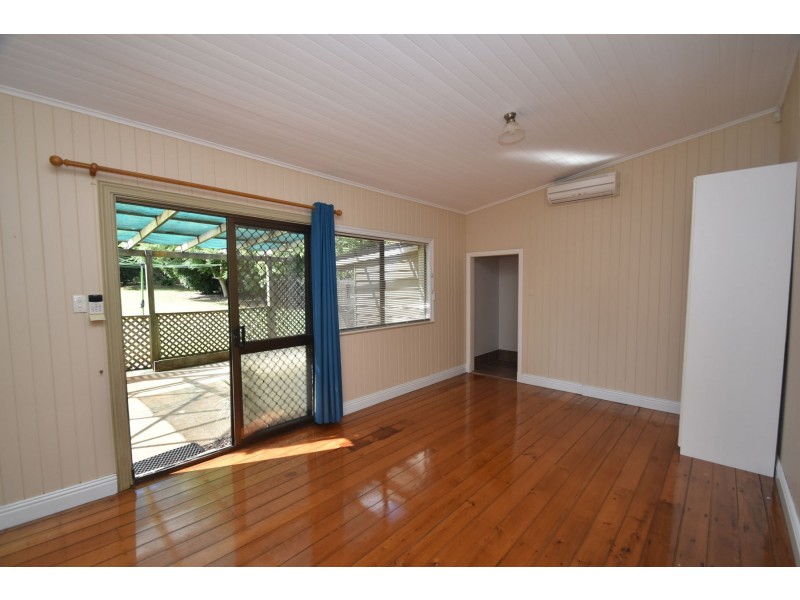 101 Bridge Street, Mount Lofty QLD 4350