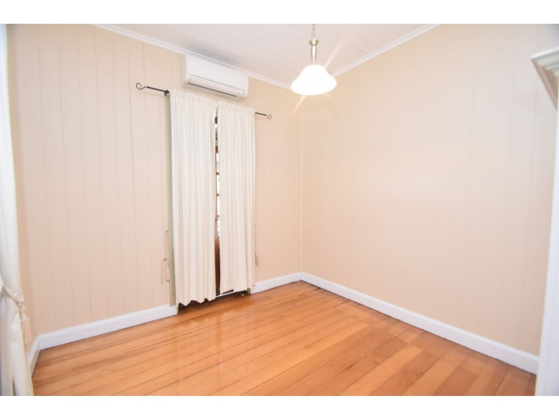 101 Bridge Street, Mount Lofty QLD 4350