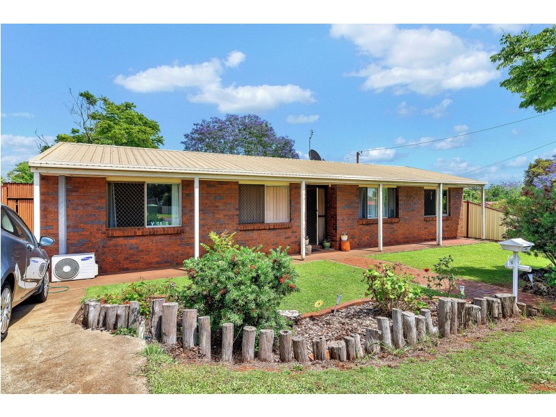19 Claret Street, Wilsonton Heights QLD 4350