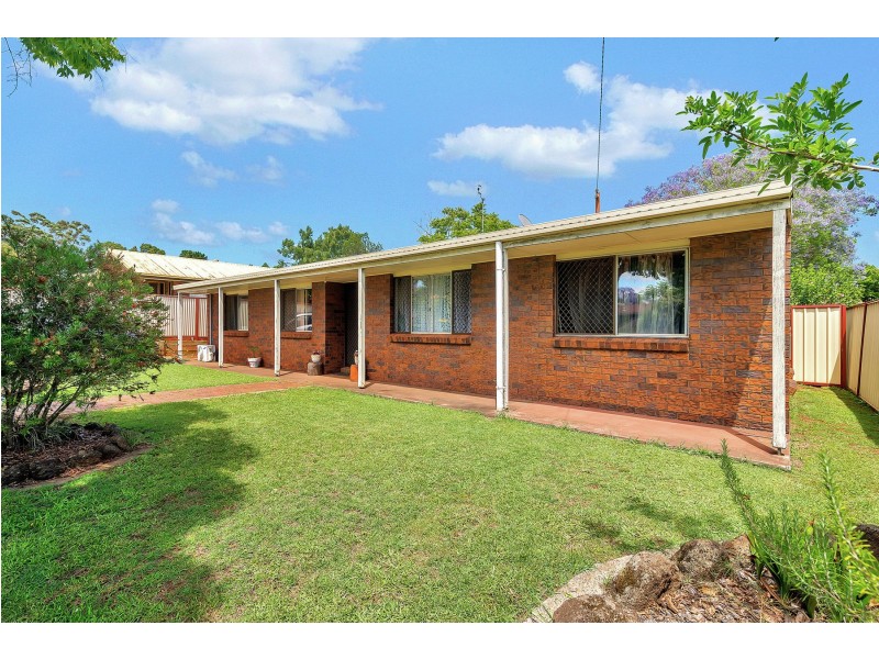 19 Claret Street, Wilsonton Heights QLD 4350