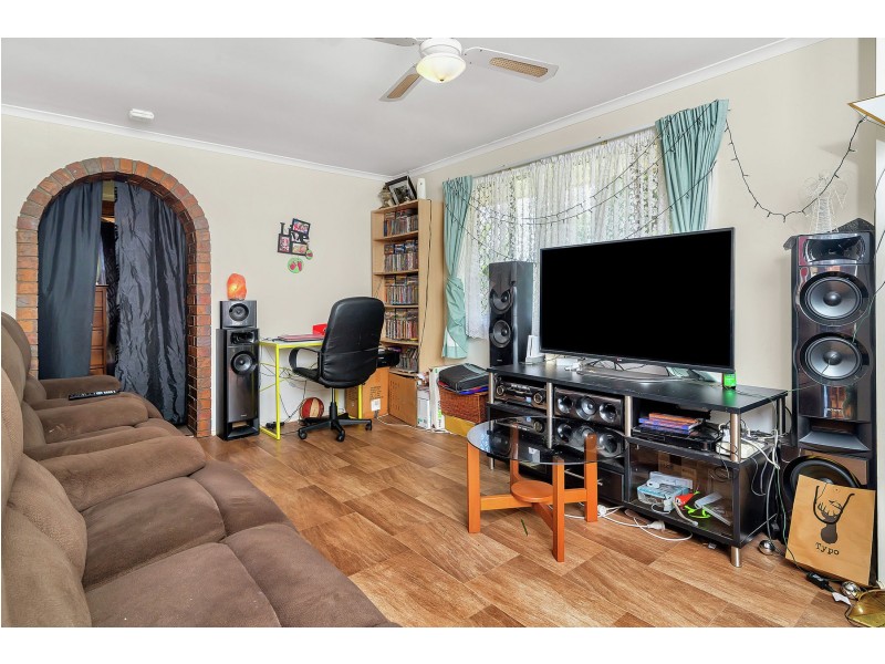 19 Claret Street, Wilsonton Heights QLD 4350