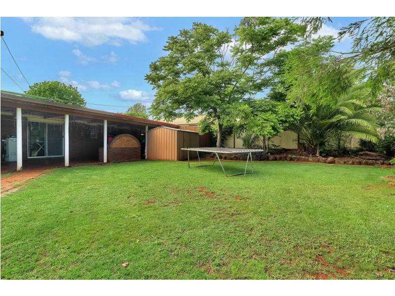 19 Claret Street, Wilsonton Heights QLD 4350