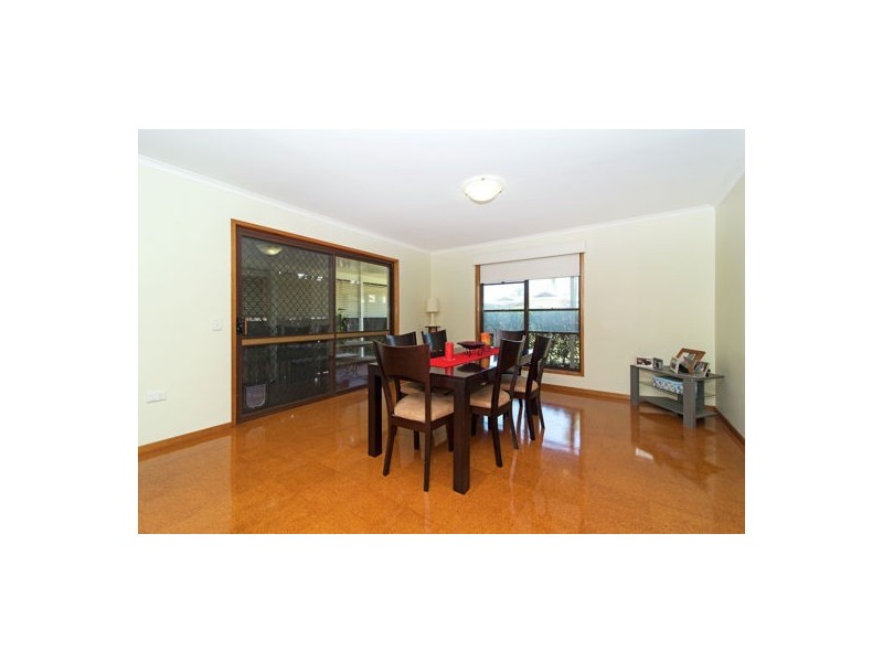 9 Shelton Crescent, Kearneys Spring QLD 4350