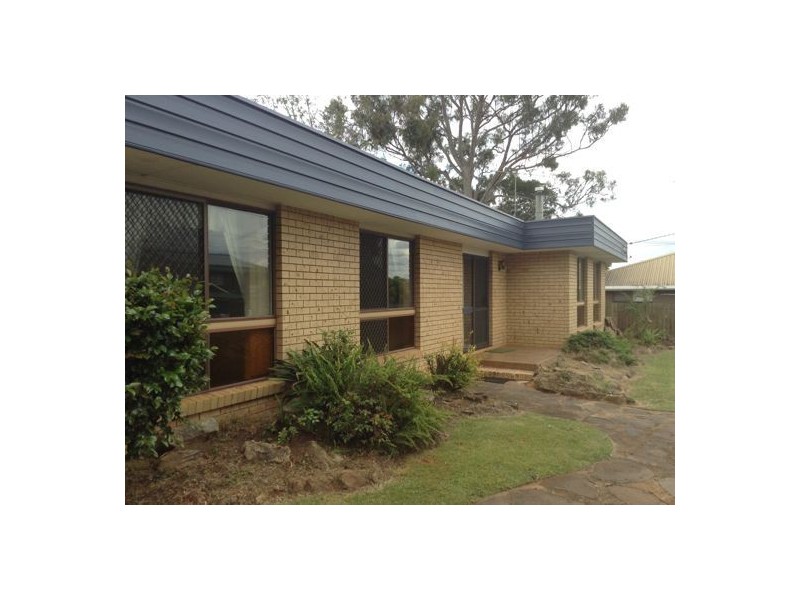 3 Oxford Court, Darling Heights QLD 4350