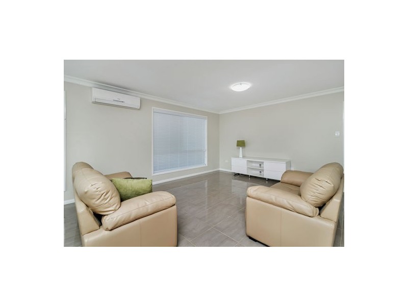 2/5 Third Avenue, Harristown QLD 4350
