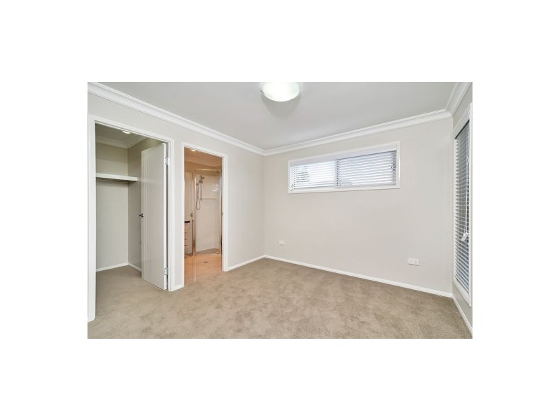 2/5 Third Avenue, Harristown QLD 4350