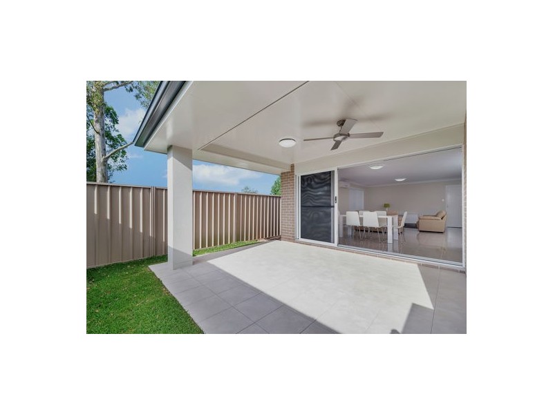 2/5 Third Avenue, Harristown QLD 4350