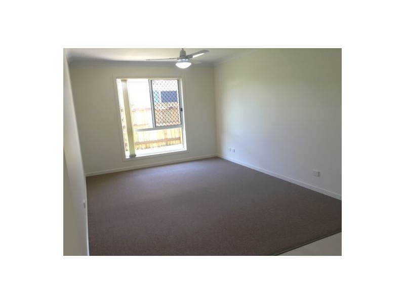 68 Wandsworth Street, Cranley QLD 4350