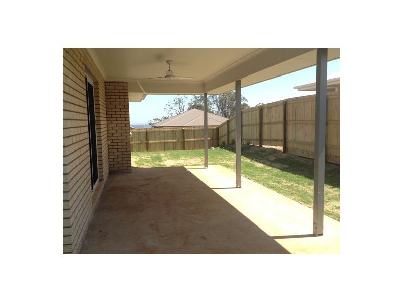 68 Wandsworth Street, Cranley QLD 4350