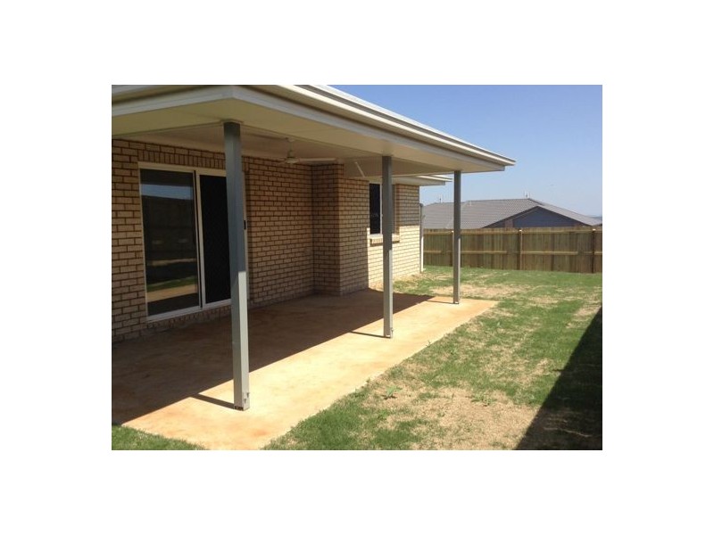 68 Wandsworth Street, Cranley QLD 4350