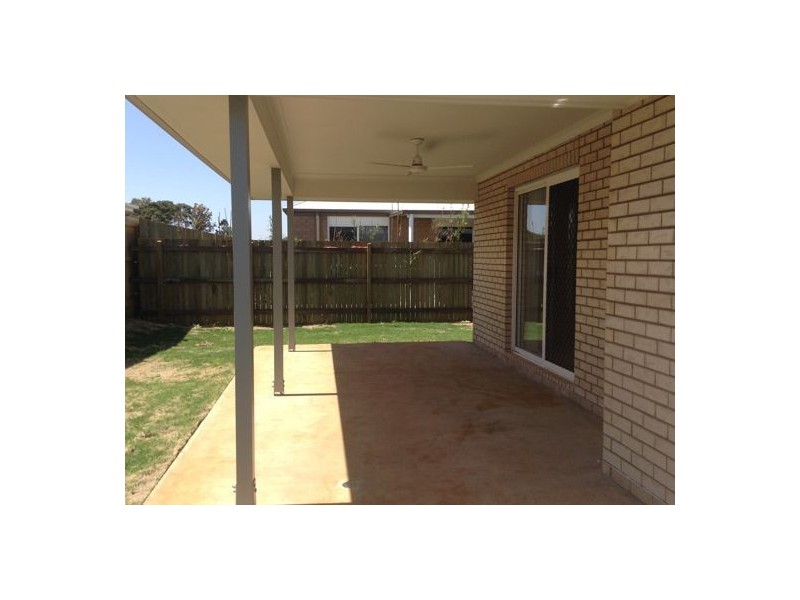 68 Wandsworth Street, Cranley QLD 4350