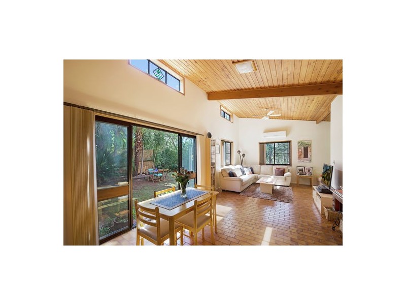 16 Niddrie Drive, Middle Ridge QLD 4350