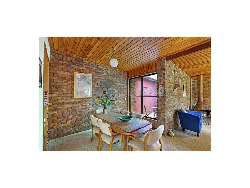 16 Niddrie Drive, Middle Ridge QLD 4350