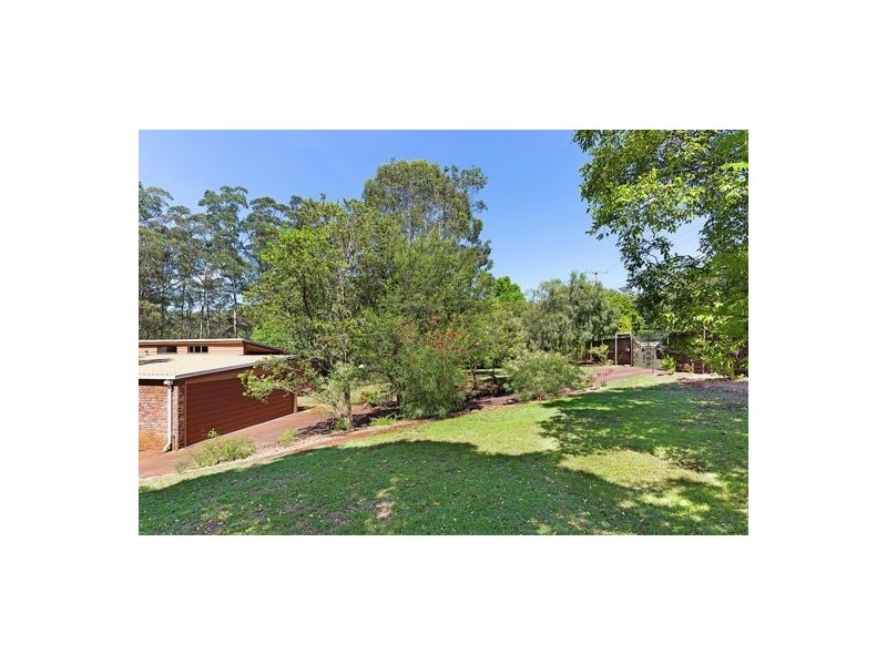 16 Niddrie Drive, Middle Ridge QLD 4350