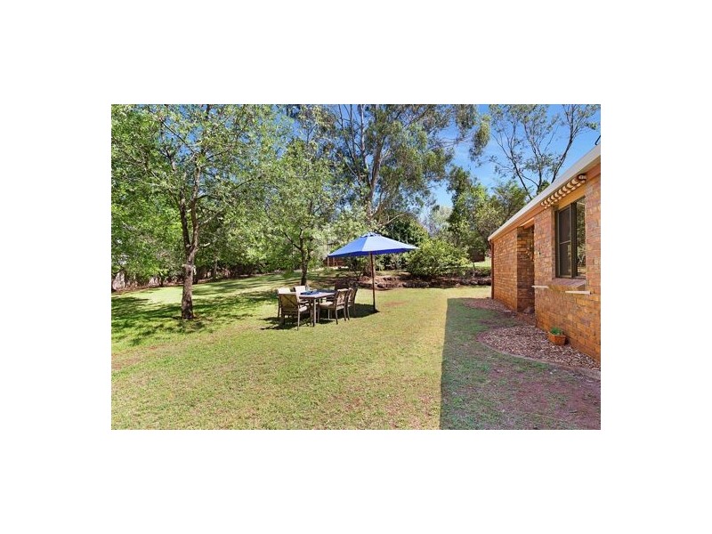 16 Niddrie Drive, Middle Ridge QLD 4350