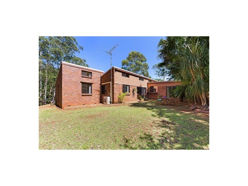 16 Niddrie Drive, Middle Ridge QLD 4350