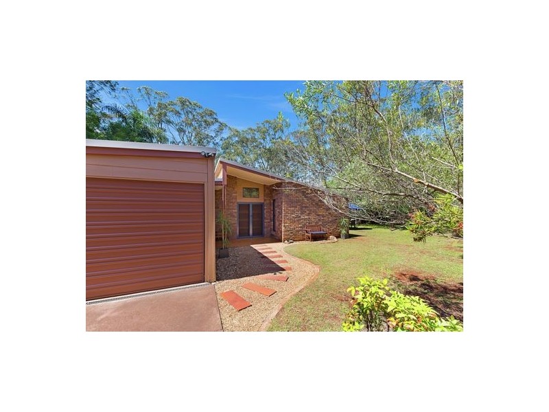 16 Niddrie Drive, Middle Ridge QLD 4350