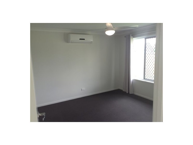 13 Railway Street, Wyreema QLD 4352