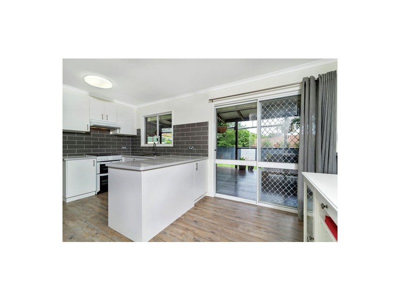 16 Sapphire Court, Kearneys Spring QLD 4350