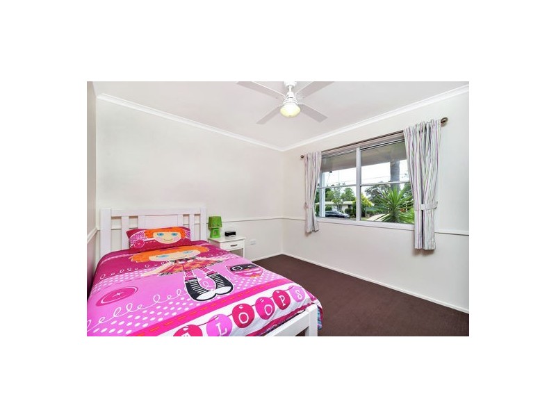 16 Sapphire Court, Kearneys Spring QLD 4350