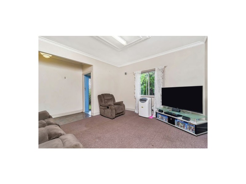 93 Anzac Avenue, Newtown QLD 4350