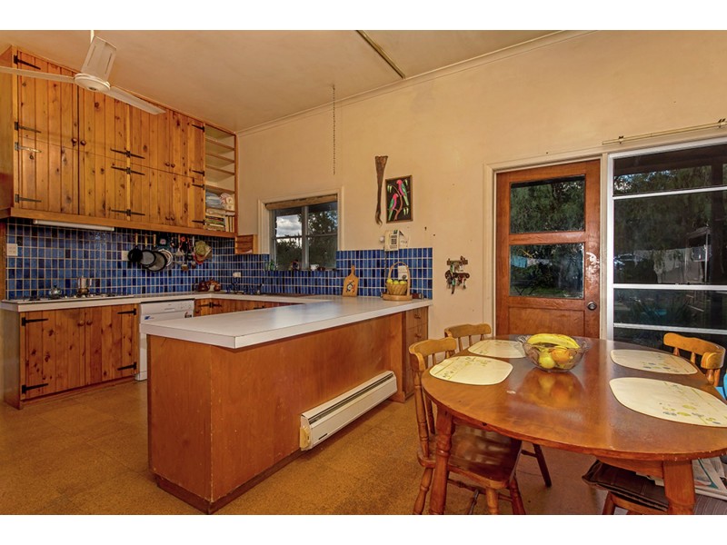 20 Barker Street, Goombungee QLD 4354