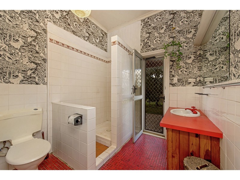 20 Barker Street, Goombungee QLD 4354