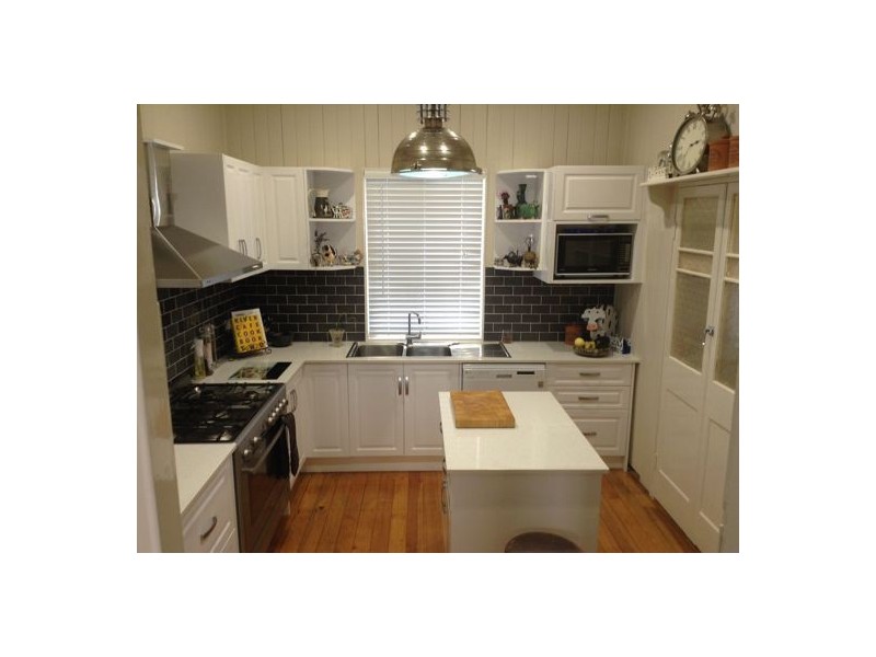 31 Cavell Street, East Toowoomba QLD 4350