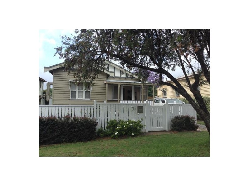 31 Cavell Street, East Toowoomba QLD 4350