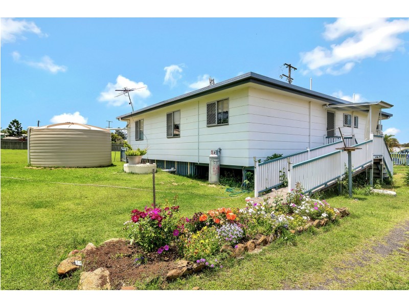 15 Peters Street, Goombungee QLD 4354