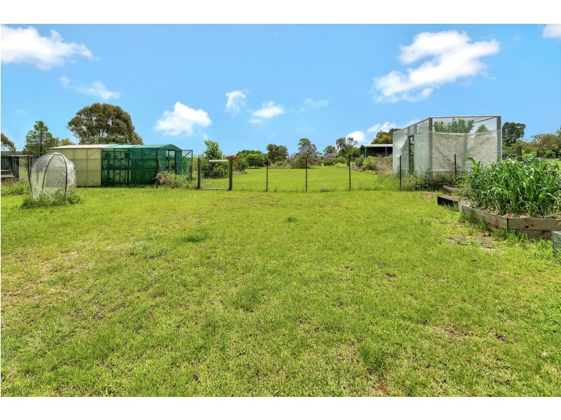 15 Peters Street, Goombungee QLD 4354
