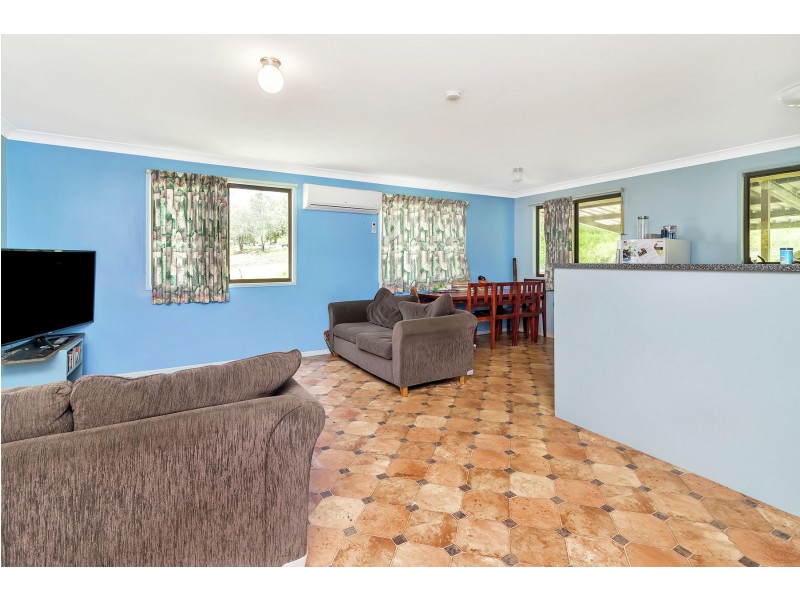 22 Kingsthorpe Haden Road, Kingsthorpe QLD 4400