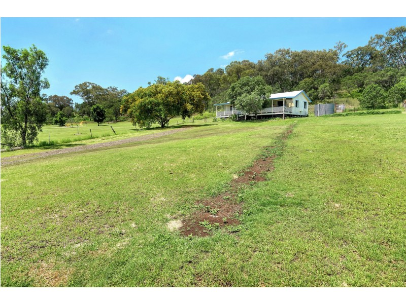 22 Kingsthorpe Haden Road, Kingsthorpe QLD 4400