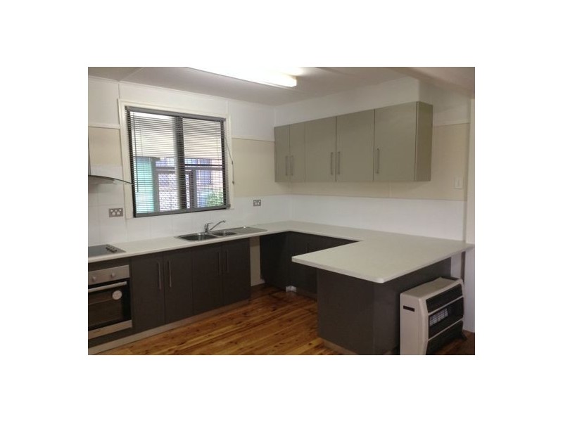 165 Stephen Street, Harristown QLD 4350
