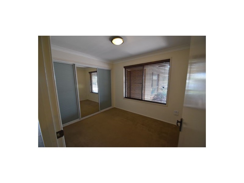 6 Richards Court, Kearneys Spring QLD 4350