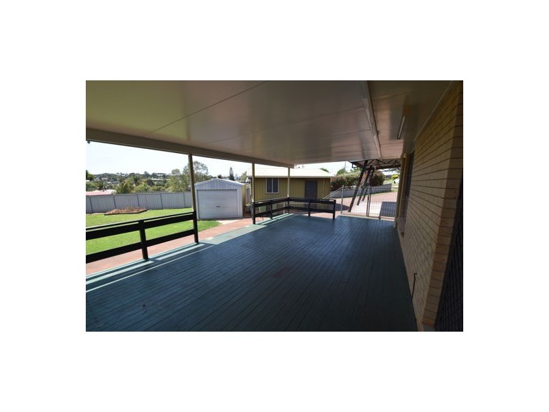 6 Richards Court, Kearneys Spring QLD 4350