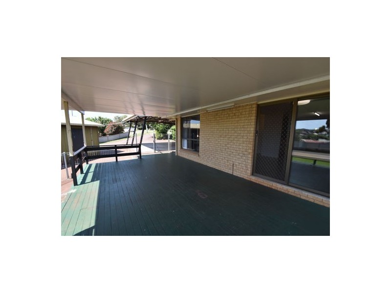 6 Richards Court, Kearneys Spring QLD 4350