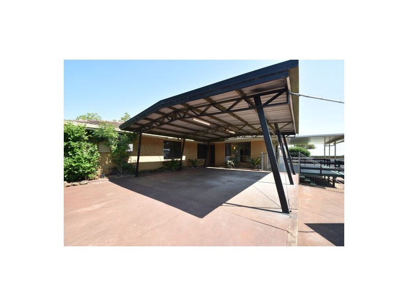 6 Richards Court, Kearneys Spring QLD 4350