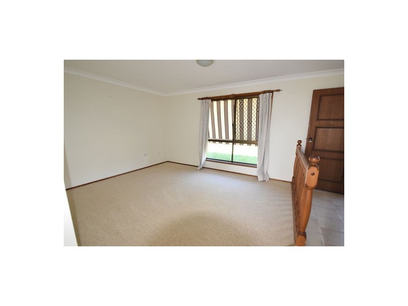 4 Rutkin Street, Kearneys Spring QLD 4350