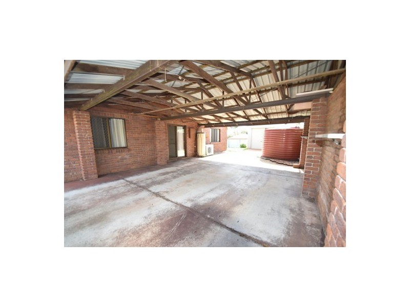 4 Rutkin Street, Kearneys Spring QLD 4350