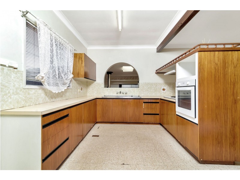 41 Butt Street, Harristown QLD 4350