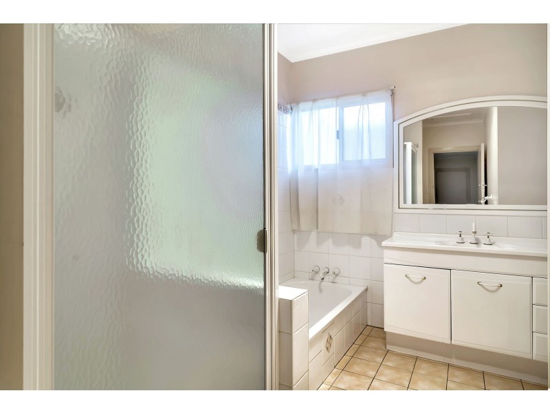 41 Butt Street, Harristown QLD 4350