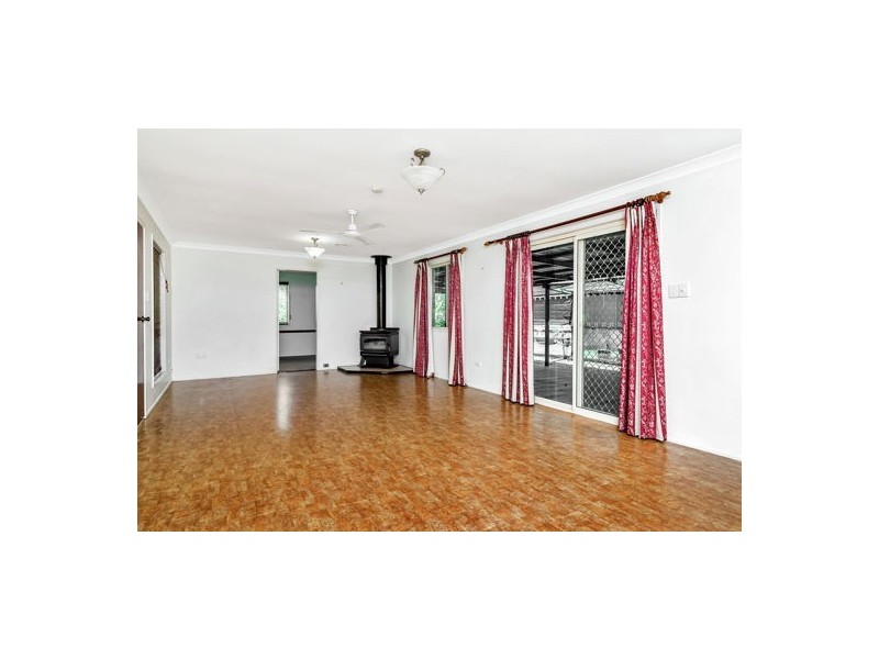 5 Station Street, Wyreema QLD 4352